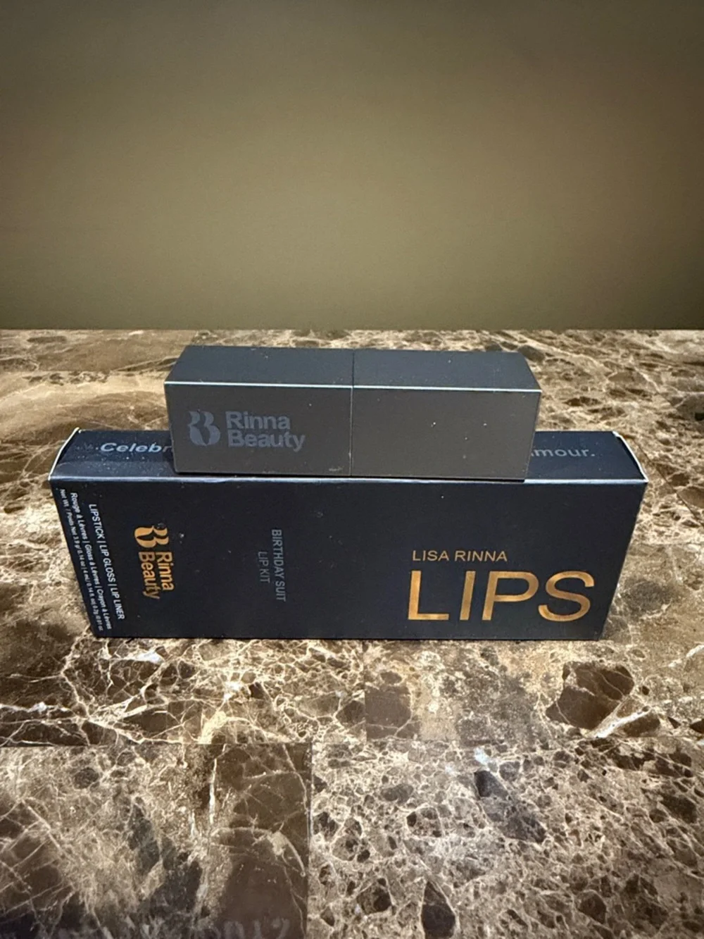 Lisa Rinna LIPS Lipstick - TroubleMaker